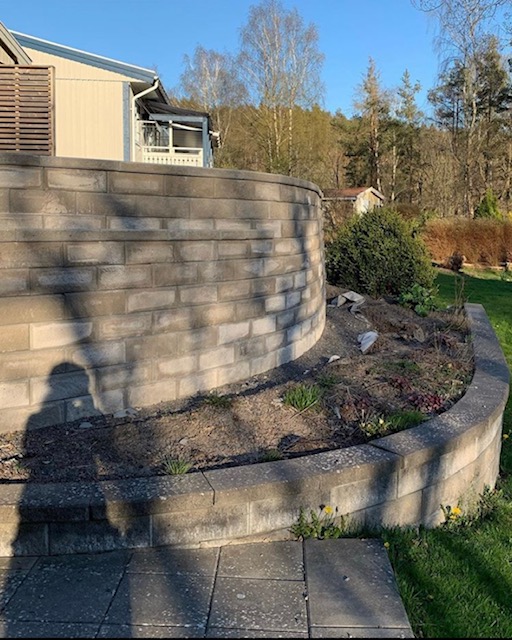 terrassmur, redo inför plantering